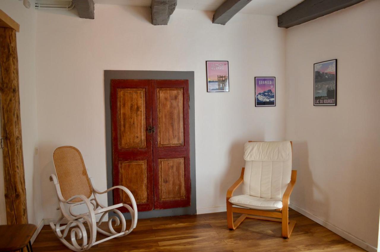 Maison Maliga J&G House Saint-Pierre-de-Curtille Extérieur photo